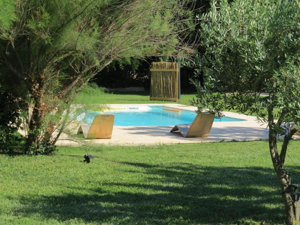 Mas De Martinet Hotel Meynes Buitenkant foto