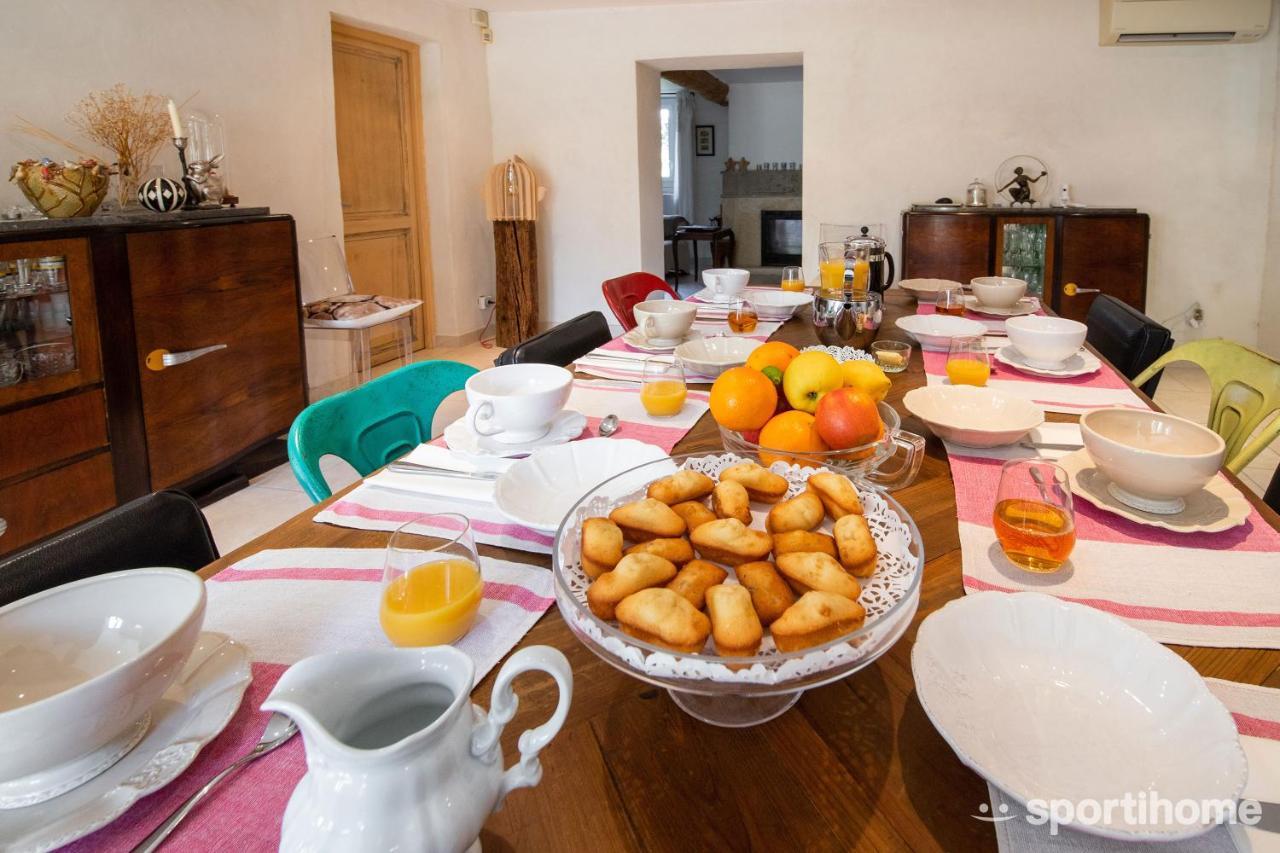 Mas De Martinet Hotel Meynes Buitenkant foto